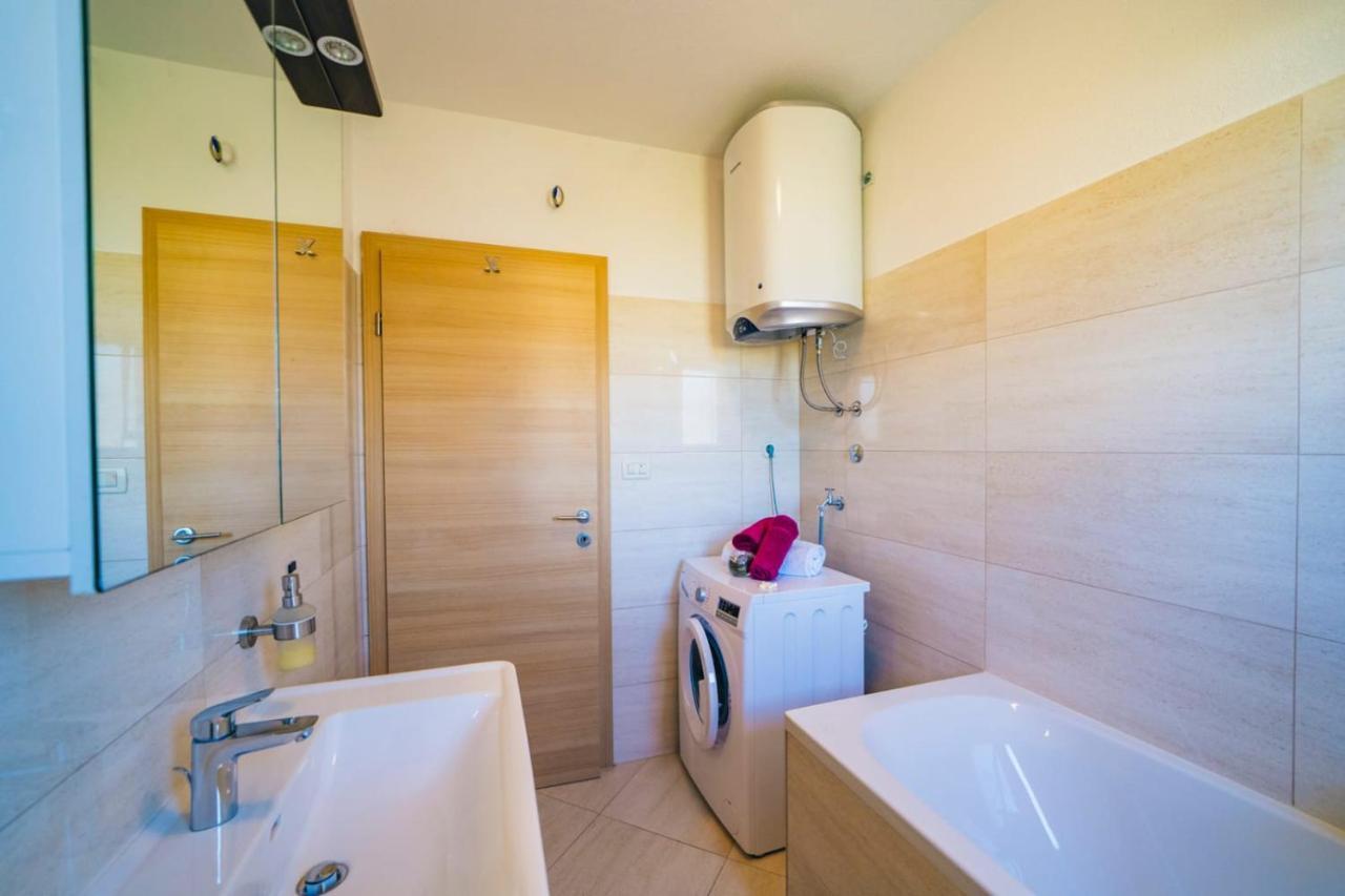 Apartmani Lucante Split Exteriör bild