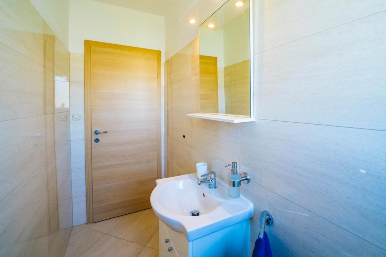Apartmani Lucante Split Exteriör bild